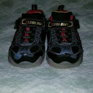 Sketchers Magic Lites toddler boys size 7 shoes